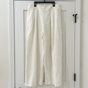 NWOT Abercrombie & Fitch White Linen Pull On Pants - Size M